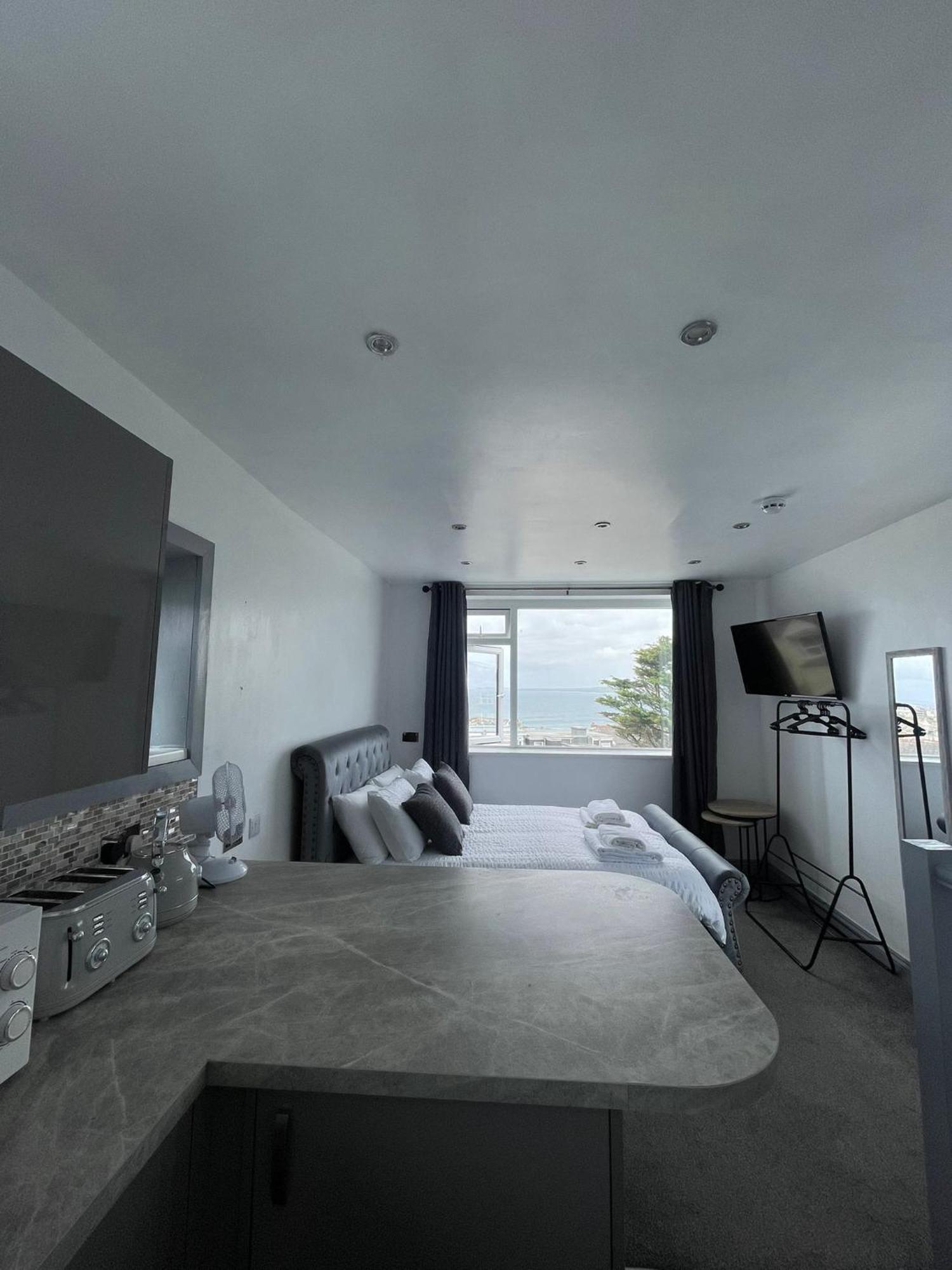 Shore Lodge New Quay Eksteriør billede